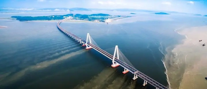 2017年10月12日,漩门湾大桥及接线工程正式开工建设;2018年,乐清湾