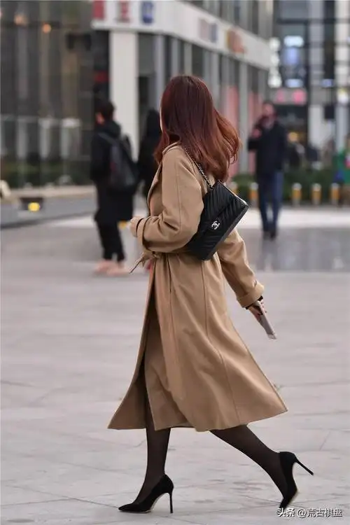 黑色高跟鞋穿搭,黑色高跟鞋穿搭图(10厘米的黑色尖头细跟鞋)