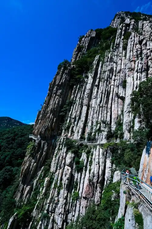 三皇寨景区是 a target="_blank" href="/item/嵩山">嵩山 /a>世界