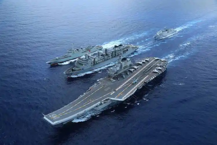 十年一舰——写在中国海军辽宁舰入列10周年之际_中国航母入列10周年