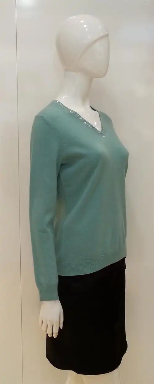 【鄂尔多斯】v领装饰女套衫8560309-淡湖绿