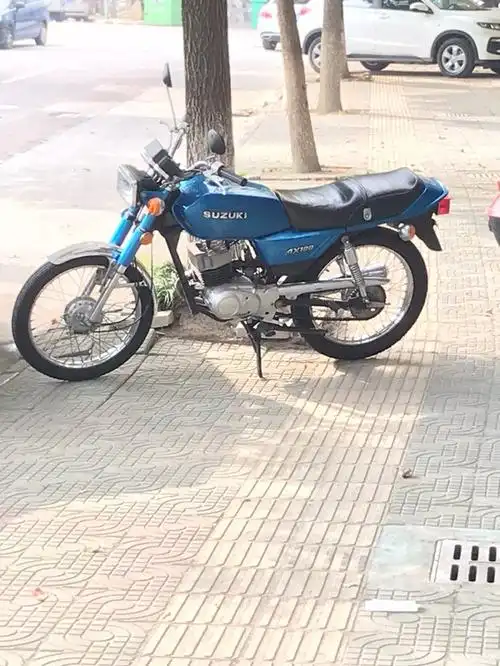 老当益壮1985年的铃木tr125