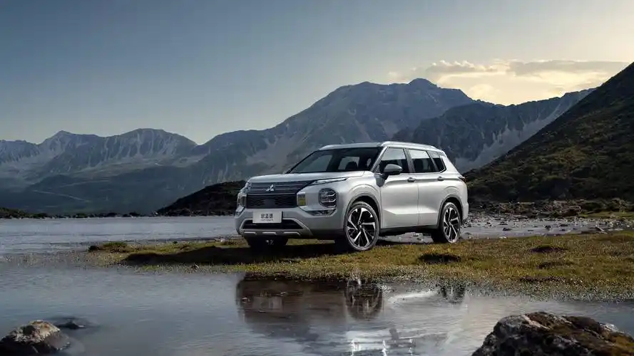 17万起预售,焕然一新的全新欧蓝德,能开创三菱汽车的新纪元吗?