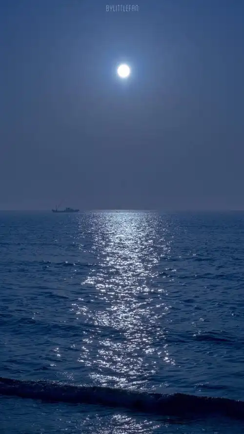 ins风超高清海与天壁纸