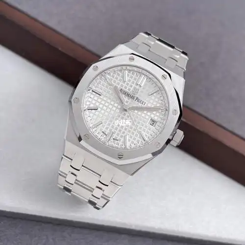 爱彼皇家橡树系列精钢自动机械女表 型号:77350st.oo.1261st.01