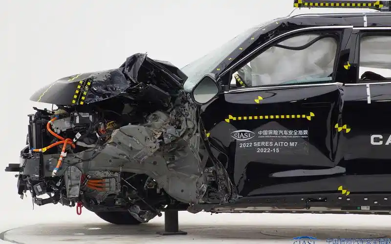 【汽车碰撞测试】【问界m7】【ciasi 25%偏置碰撞】后a柱近况