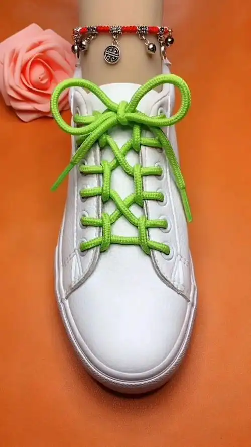 夏天最流行的情侣款鞋带系法,赶快和男朋友get起来