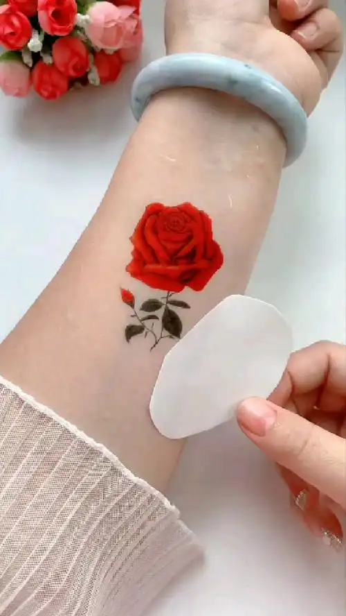 玫瑰纹身贴,女孩子比较喜欢