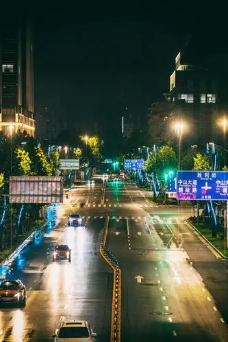 武汉的夜晚街道