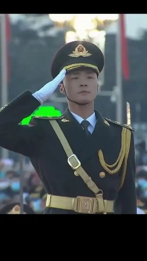 庄严的升旗仪式!帅气的兵哥哥!