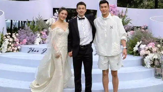 辽篮是六月十日正式开始集训的,目前杨鸣手上一共有十八人在训练,其中