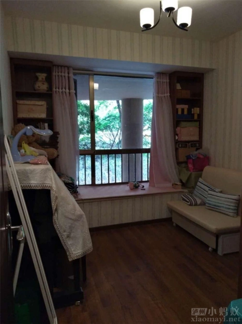 【佳乐绿韵】 带两百平米私家花园的好房子出售