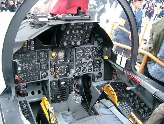 卖给韩国的f15为何比日本的更先进?(2)