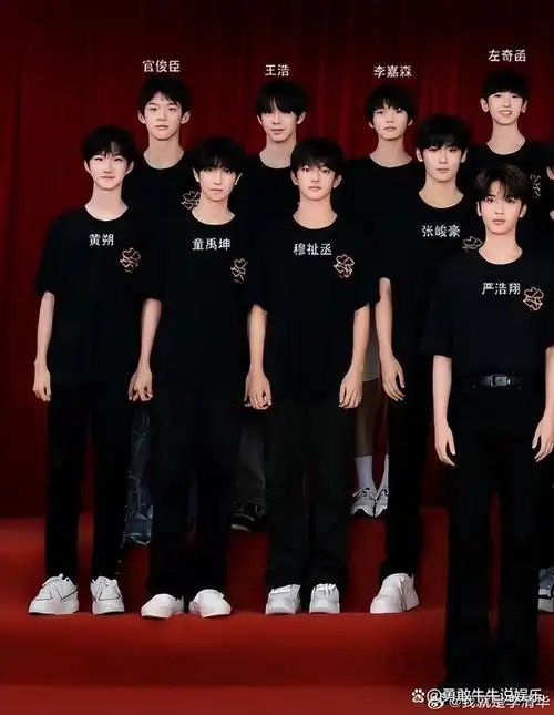 今日(8月5日),正是时代峰峻成立的十四周年,正值庆典,四代同堂的