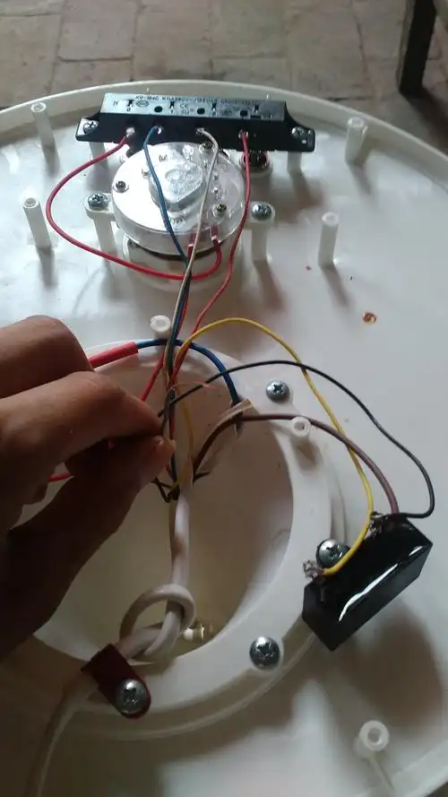 台式电风扇底部接头