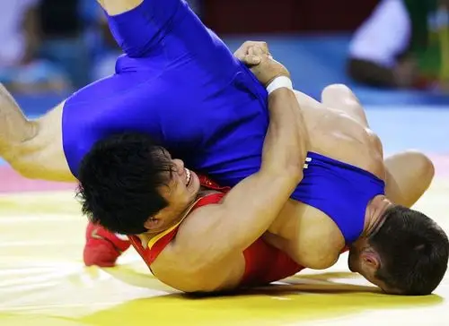 北京奥运会摔跤古典式男子74公斤级的争夺,中国选手常永祥发挥出色,连