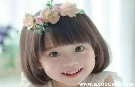 此时可以选择的发型有:樱桃小丸子头,短发,波波头,羊毛小卷,斜留海,斜