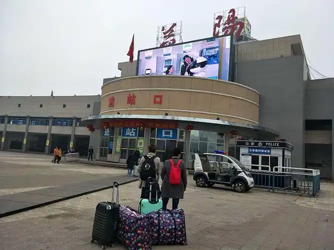 井然有序的春运