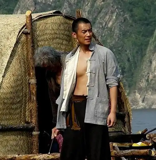 结婚9年后再看沈佳妮生2娃婚姻幸福嫁给朱亚文是最正确的决定