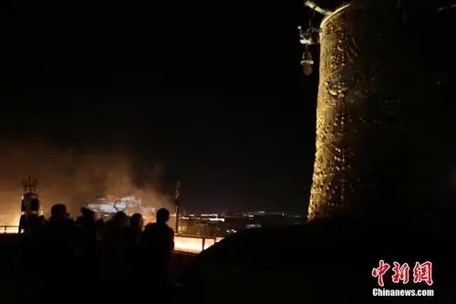 西藏"燃灯日"缅怀宗喀巴大师