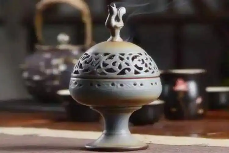 多年前,中国宫廷之中有一种"迷魂香",魏忠贤就是靠它步步高升_凤凰网