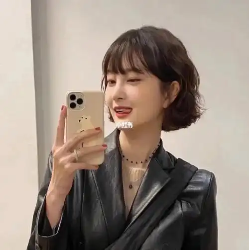 减龄发型推荐流行发色推荐减龄短发齐肩短