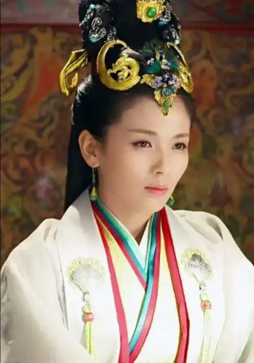 12星座专属"古代皇后",双鱼座温柔富察容音,天蝎座腹黑宜修_达一风水