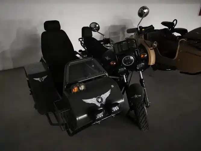 转让自用银钢200边三轮1