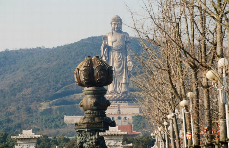 佛家圣地,一个让唐三藏赞不绝口的地方|灵山大佛|灵山_新浪新闻