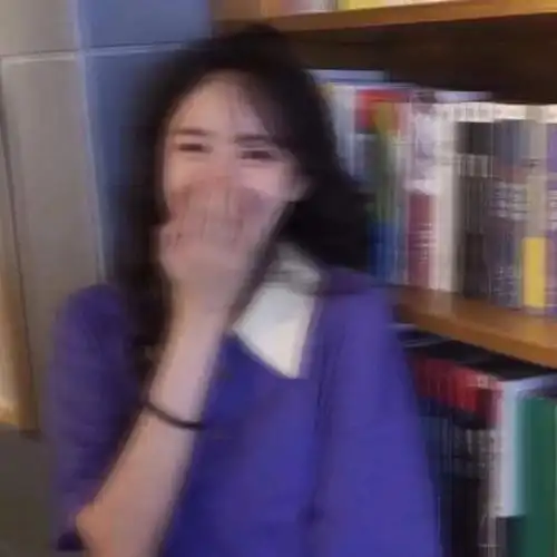 这样模模糊糊的#女生头像  有人喜欢嘛 是不是还挺有氛围感的