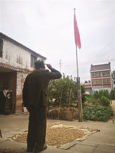 如皋九旬老兵坚持多年升国旗感念党恩