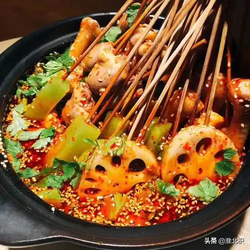 端午小长假 成都串串香 吃完嘴唇有麻又烧直呼真过瘾