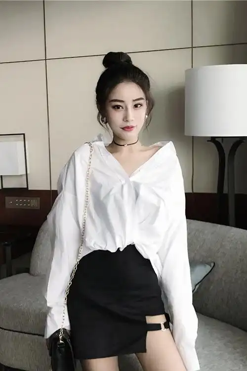 实拍 实价 早秋v领长袖漏锁骨白衬衫女宽松蝙蝠袖衬衣前后两穿