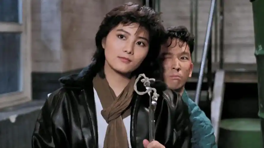 皇家师姐: 香港实力派女星杨丽菁, 长得漂亮又能打, 太厉害了!