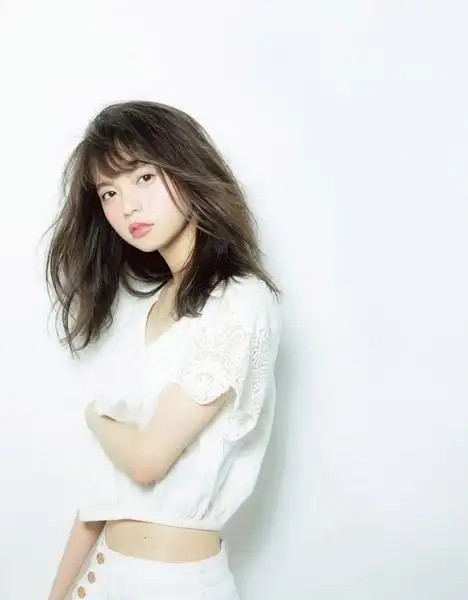 斋藤飞鸟图片斋藤飞鸟性感图片