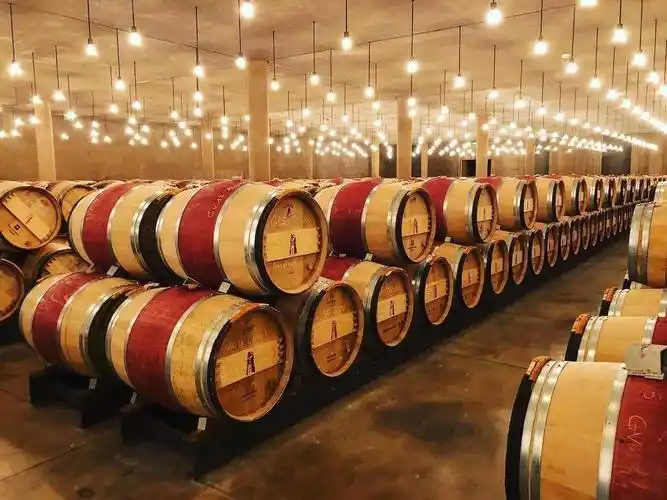 拉图酒庄ch?teau latour