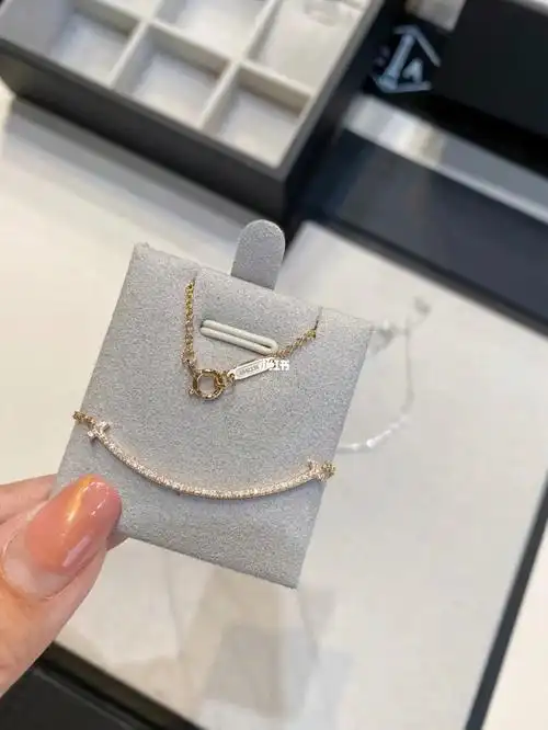 tiffany微笑|笑脸项链