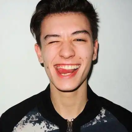 笑脸头像男,笑脸头像男生