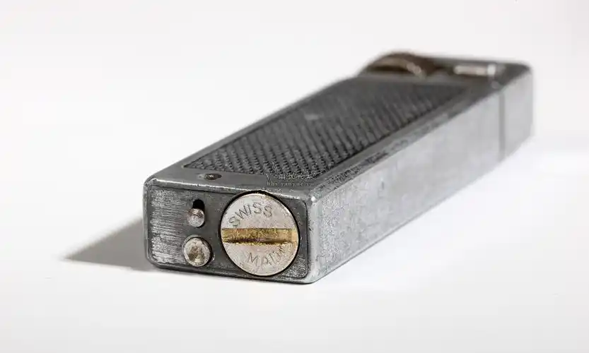 瑞士一战时期的老式煤油打火机