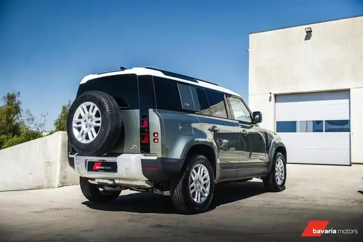 汽车美图赏析:新的路虎卫士你们接受了吗