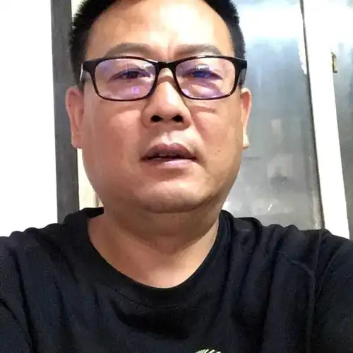 047岁男未婚172cm本科最近一次登录:05-04 14:5070后现居:湖南 常德