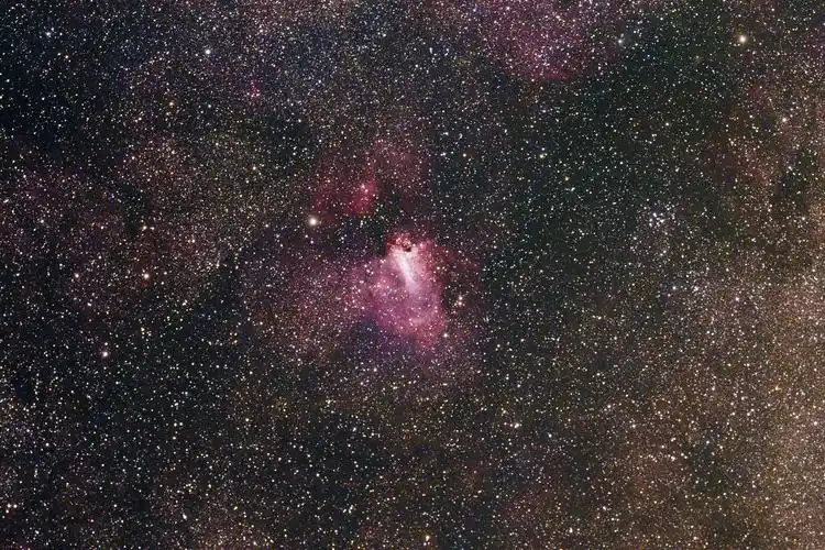 65q深空iv@铁山寺:m17欧米茄星云