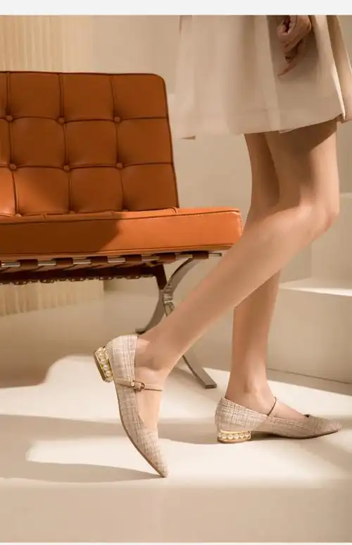 honeygirl小香风珍珠跟玛丽珍平底鞋女2022春季新款尖头单鞋仙女 杏色