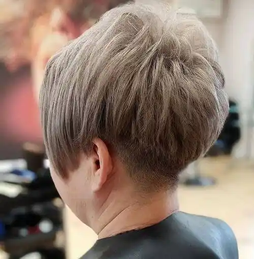 适合老年人的男人婆发型不烫不染又减龄清爽干练好打理