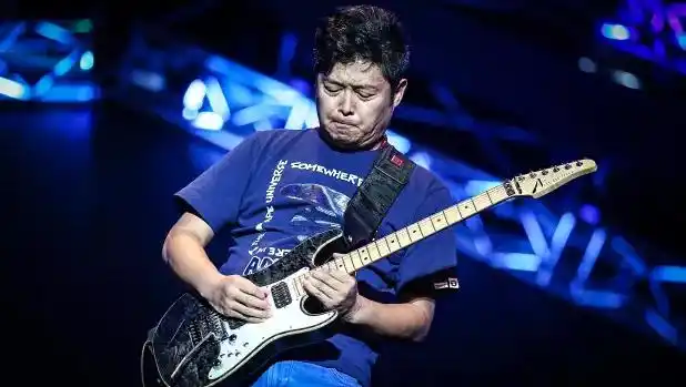 黑豹乐队吉他手 李彤