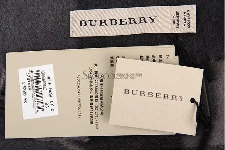 burberry(博柏利) 黑/灰色格子羊绒围巾
