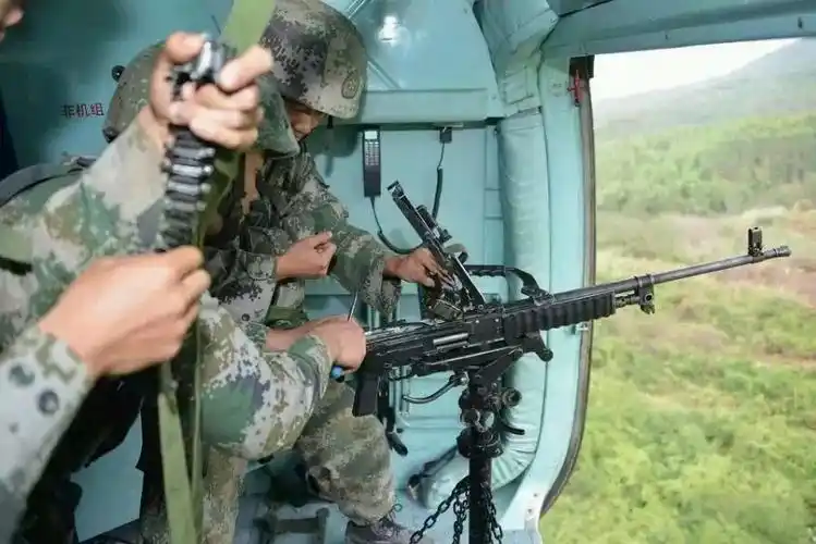 中国80式机枪仿自世界名枪表现优秀为啥我们不装备呢轻武专栏