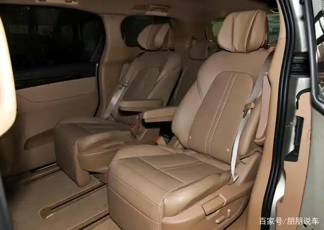 别克gl8,mpv界不可撼动,纵使埃尔法名声大噪,高级商务感仍强