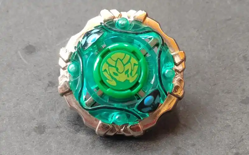 "标准的伤敌一千自损两千五" 飓风战魂一代霹雳流星陀螺