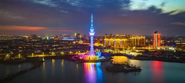 首日客流超15万!常熟琴湖溪里璀璨开业